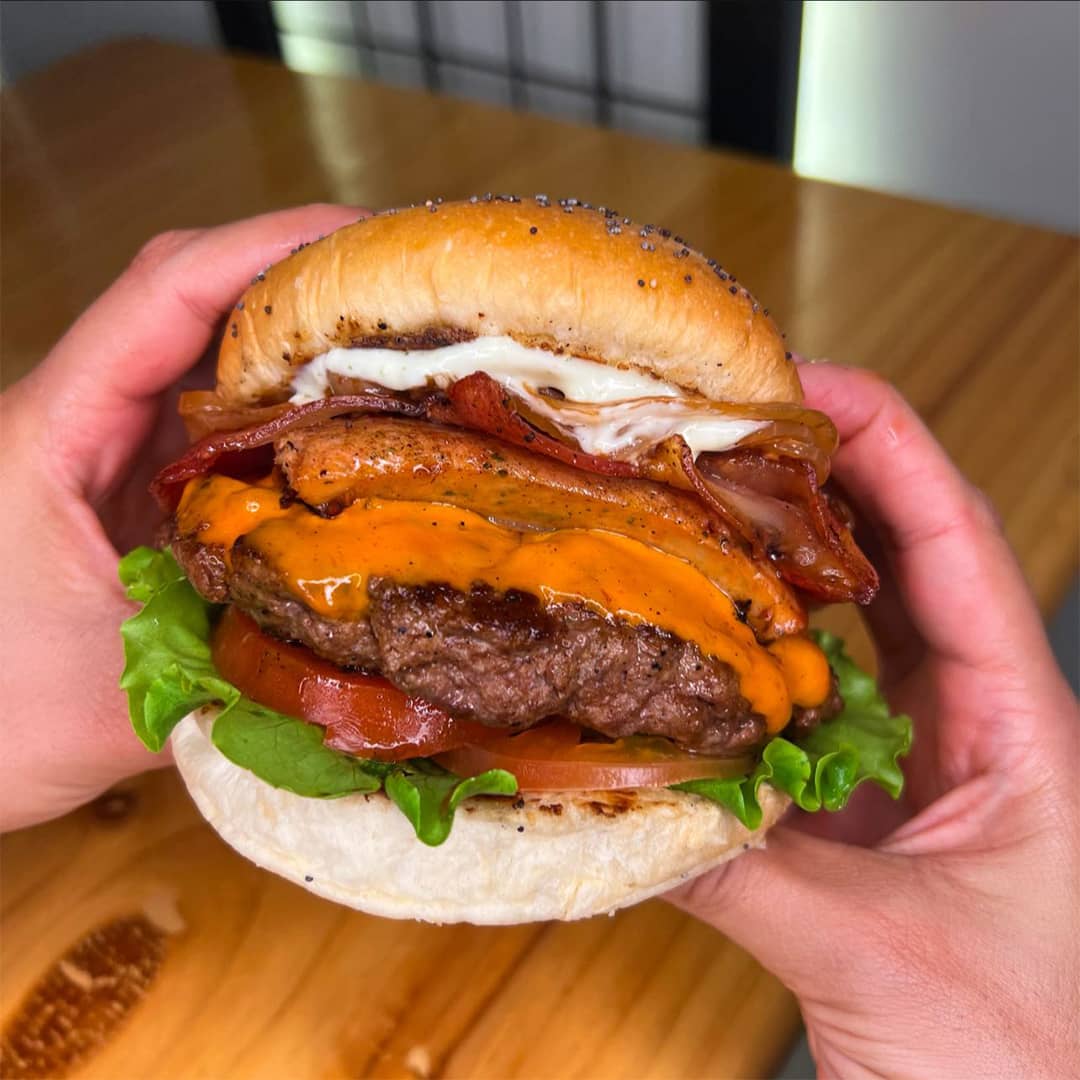 daniels-burger-gallery-aguazul-turistico-2